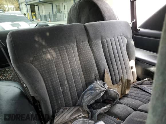 2002 Chevrolet Blazer LS с VIN 1GNCS18W82K196242, выставлен на аукционе Copart как лот 84732044 с пробегом 169 402 миль миль и Списание • Salvage title. История ставок и продаж доступна на DreamBid. Изображение 11.