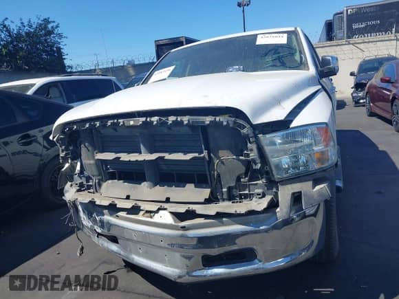 2014 Ram 1500 Big Horn z VIN 1C6RR6GT8ES236799, wystawiony jako IAAI lot #43083436 z przebiegiem 57 359 mil mil oraz . Historia ofert i sprzedaży dostępna na DreamBid. Obrazek 12.