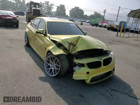 2015 BMW M3 z VIN WBS3C9C58FP804331, wystawiony jako Copart lot #62507465 z przebiegiem 97 783 mil mil oraz Szkoda całkowita • Salvage title. Historia ofert i sprzedaży dostępna na DreamBid. Obrazek 13.