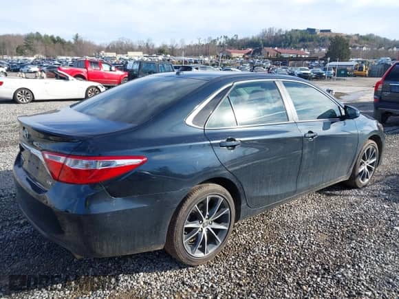 2017 Toyota Camry XSE with VIN 4T1BK1FK1HU578643, listed as a IAAI auction lot 41552821 with 111,713 mi miles and . Bid and sale history available at DreamBid. Image 4.