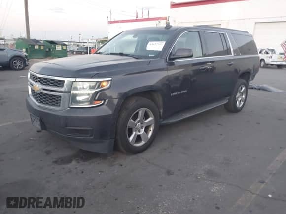 2016 Chevrolet Suburban LS z VIN 1GNSKGEC0GR167051, wystawiony jako IAAI lot #43027717 z przebiegiem 314 569 mil mil oraz . Historia ofert i sprzedaży dostępna na DreamBid. Obrazek 2.
