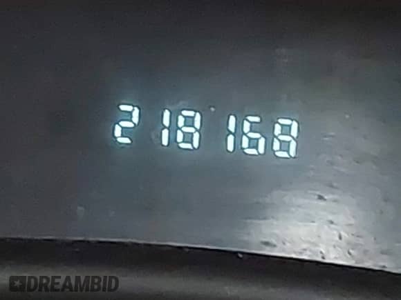 2005 Chevrolet Malibu Classic z VIN 1G1ND52F25M126197, wystawiony jako IAAI lot #41635127 z przebiegiem 218 168 mil mil oraz . Historia ofert i sprzedaży dostępna na DreamBid. Obrazek 16.