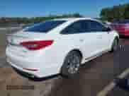 2015 Hyundai Sonata Limited with VIN 5NPE34AF2FH124029, listed as a IAAI auction lot 43447325 with 209,523 mi miles and . Bid and sale history available at DreamBid. Image 4.