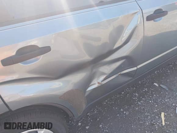 2009 Subaru Forester X z VIN JF2SH61619G790048, wystawiony jako IAAI lot #42443035 z przebiegiem 144 967 mil mil oraz . Historia ofert i sprzedaży dostępna na DreamBid. Obrazek 6.