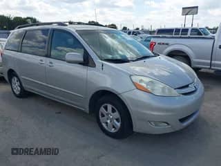 2009 Toyota Sienna XLE with VIN 5TDZK22C69S235369, listed as a IAAI auction lot 42988956 with 159,571 mi miles and . Bid and sale history available at DreamBid. Image 1.