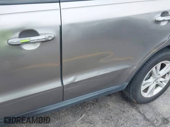 2012 Hyundai Santa Fe Limited с VIN 5XYZKDAG5CG095271, выставлен на аукционе IAAI как лот 42409813 с пробегом 154 757 миль миль и . История ставок и продаж доступна на DreamBid. Изображение 12.