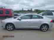 2015 Volvo S60 T5 Premier с VIN YV1612TB0F2316022, выставлен на аукционе IAAI как лот 42331989 с пробегом 107 167 миль миль и . История ставок и продаж доступна на DreamBid. Изображение 14.