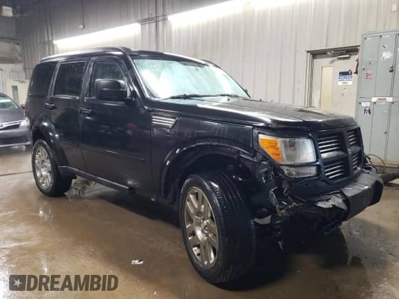 2010 Dodge Nitro Heat with VIN 1D4PU4GK3AW174955, listed as a Copart auction lot 88068145 with 140,824 mi miles and Salvage title. Bid and sale history available at DreamBid. Image 4.
