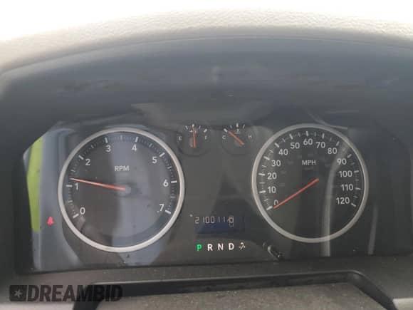 2012 Ram 1500 ST z VIN 1C6RD7FPXCS294516, wystawiony jako Copart lot #83954735 z przebiegiem 210 011 mil mil oraz Czysty tytuł • Clean title. Historia ofert i sprzedaży dostępna na DreamBid. Obrazek 9.