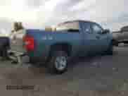 2010 Chevrolet Silverado 2500HD Work Truck z VIN 1GC5KVBG2AZ258931, wystawiony jako Copart lot #75083514 z przebiegiem 121 516 mil mil oraz Szkoda całkowita • Salvage title. Historia ofert i sprzedaży dostępna na DreamBid. Obrazek 3.