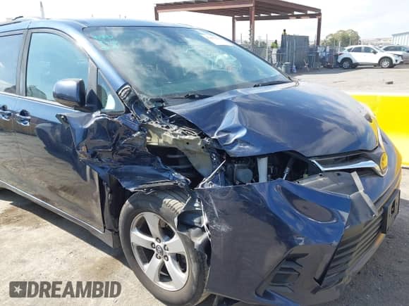 2019 Toyota Sienna LE Auto Access Seat with VIN 5TDKZ3DC2KS012588, listed as a IAAI auction lot 43407390 with 88,812 mi miles and . Bid and sale history available at DreamBid. Image 6.