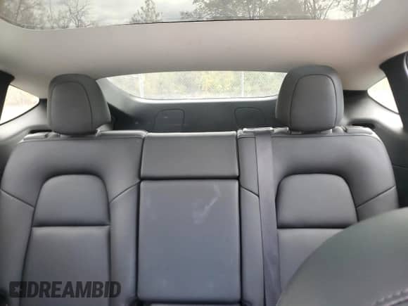 2020 Tesla Model Y Long Range z VIN 5YJYGDEE9LF046944, wystawiony jako Copart lot #89550215 z przebiegiem 48 154 mil mil oraz Szkoda całkowita • Salvage title. Historia ofert i sprzedaży dostępna na DreamBid. Obrazek 10.