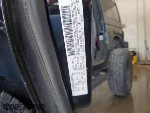 2009 Jeep Wrangler Sahara с VIN 1J4FA54159L772622, выставлен на аукционе Copart как лот 55648305 с пробегом 141 880 миль миль и Списание • Salvage title. История ставок и продаж доступна на DreamBid. Изображение 12.