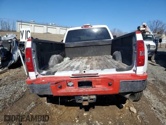 2014 Chevrolet Silverado 3500HD LT with VIN 1GC4K0C87EF148177, listed as a Copart auction lot 43782855 with 91,418 mi miles and Salvage title. Bid and sale history available at DreamBid. Image 6.