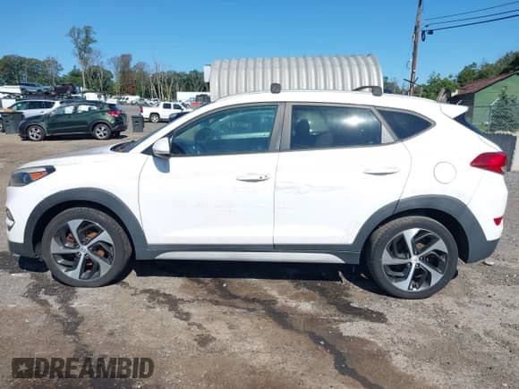 2017 Hyundai Tucson Limited z VIN KM8J3CA27HU381357, wystawiony jako IAAI lot #43065367 z przebiegiem 65 357 mil mil oraz . Historia ofert i sprzedaży dostępna na DreamBid. Obrazek 14.