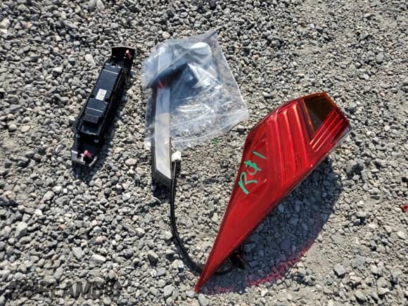 2019 Lexus IS 350 с VIN JTHBZ1D25K5034472, выставлен на аукционе Copart как лот 74623274 с пробегом 67 089 миль миль и Списание • Salvage title. История ставок и продаж доступна на DreamBid. Изображение 12.