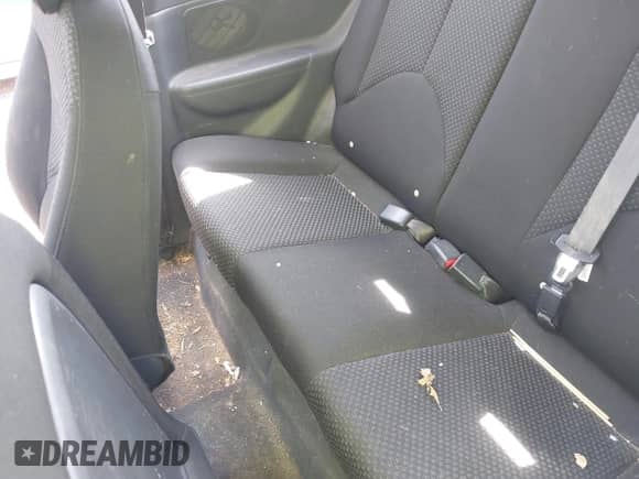 2009 Hyundai Accent Auto GS с VIN KMHCM36CX9U111953, выставлен на аукционе IAAI как лот 43233588 с пробегом 114 997 миль миль и . История ставок и продаж доступна на DreamBid. Изображение 8.