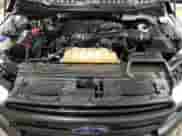 2018 Ford F-150 XL z VIN 1FTMF1CB8JFD61249, wystawiony jako Copart lot #85900355 z przebiegiem 177 378 mil mil oraz Czysty tytuł • Clean title. Historia ofert i sprzedaży dostępna na DreamBid. Obrazek 11.