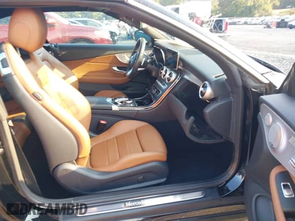 2021 Mercedes-Benz C 300 с VIN W1KWK8DB2MG095470, выставлен на аукционе IAAI как лот 43195731 с пробегом 39 420 миль миль и . История ставок и продаж доступна на DreamBid. Изображение 5.