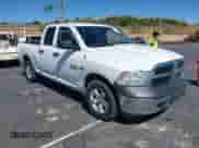 2014 Ram 1500 Express z VIN 1C6RR7FT9ES346624, wystawiony jako IAAI lot #43388714 z przebiegiem 232 412 mil mil oraz . Historia ofert i sprzedaży dostępna na DreamBid. Obrazek 1.