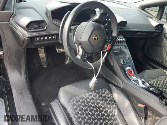 2019 Lamborghini Huracan с VIN ZHWUC1ZF0KLA11341, выставлен на аукционе Copart как лот 54303435 с пробегом 9 923 миль миль и Списание • Salvage title. История ставок и продаж доступна на DreamBid. Изображение 8.