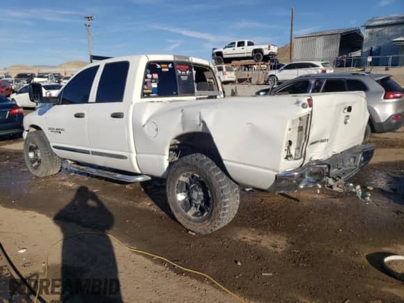 2005 Dodge 3500 SLT with VIN 3D7LR38C95G754655, listed as a Copart auction lot 85513214 with 317,436 mi miles and Salvage title. Bid and sale history available at DreamBid. Image 2.