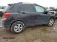 2021 Chevrolet Trax LT z VIN KL7CJPSM7MB371926, wystawiony jako Copart lot #71905255 z przebiegiem 62 999 mil mil oraz Szkoda całkowita • Salvage title. Historia ofert i sprzedaży dostępna na DreamBid. Obrazek 3.