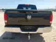 2018 Ram 1500 Tradesman z VIN 1C6RR6FG8JS325545, wystawiony jako Copart lot #80033225 z przebiegiem 117 495 mil mil oraz Szkoda całkowita • Salvage title. Historia ofert i sprzedaży dostępna na DreamBid. Obrazek 6.