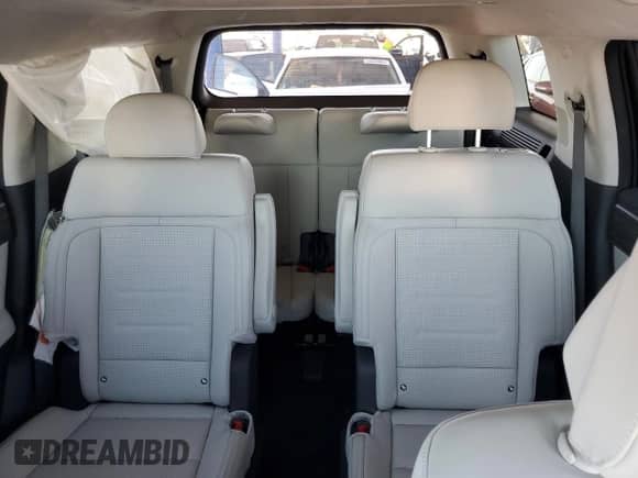 2025 Hyundai Santa Fe Calligraphy с VIN 5NMP54G16SH017930, выставлен на аукционе Copart как лот 54257615 с пробегом 8 250 миль миль и Списание • Salvage title. История ставок и продаж доступна на DreamBid. Изображение 10.