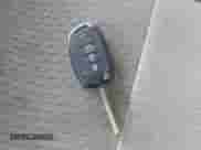 2013 Hyundai Santa Fe Sport z VIN 5XYZU3LB0DG123064, wystawiony jako IAAI lot #43106274 z przebiegiem 136 681 mil mil oraz . Historia ofert i sprzedaży dostępna na DreamBid. Obrazek 11.