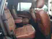 2016 Cadillac Escalade Premium Collection z VIN 1GYS4CKJ4GR186498, wystawiony jako Copart lot #65899385 z przebiegiem 252 530 mil mil oraz Czysty tytuł • Clean title. Historia ofert i sprzedaży dostępna na DreamBid. Obrazek 11.