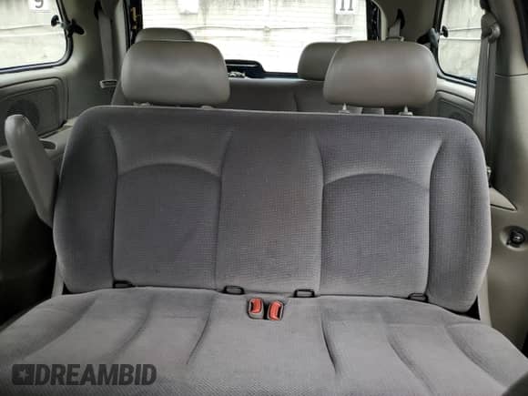 2002 Dodge Caravan SE with VIN 1B4GP25382B735077, listed as a Copart auction lot 65013315 with 165,771 mi miles and Salvage title. Bid and sale history available at DreamBid. Image 10.