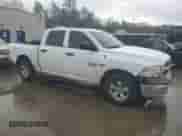 2018 Ram 1500 Express z VIN 1C6RR6KT5JS293947, wystawiony jako Copart lot #48893685 z przebiegiem 169 578 mil mil oraz Szkoda całkowita • Salvage title. Historia ofert i sprzedaży dostępna na DreamBid. Obrazek 4.