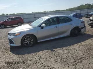 2021 Toyota Camry Hybrid XLE with VIN 4T1F31AK9MU551822, listed as a Copart auction lot 66740735 with 51,897 mi miles and Salvage title. Bid and sale history available at DreamBid. Image 1.