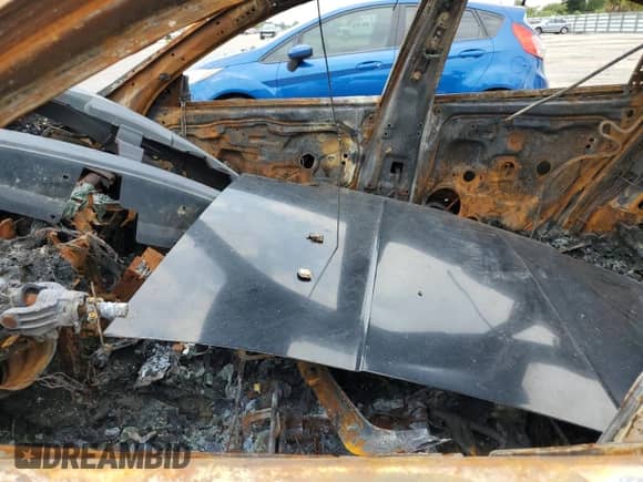 2008 Hyundai Azera Limited z VIN KMHFC46FX8A265885, wystawiony jako Copart lot #78493474 z przebiegiem Nie podano mil oraz Nie do naprawy • Non repairable. Historia ofert i sprzedaży dostępna na DreamBid. Obrazek 7.