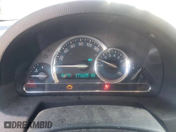 2010 Chevrolet HHR 1LT z VIN 3GNBABDB5AS550809, wystawiony jako Copart lot #72055624 z przebiegiem 173 625 mil mil oraz Czysty tytuł • Clean title. Historia ofert i sprzedaży dostępna na DreamBid. Obrazek 9.