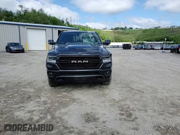 2020 Ram 1500 Laramie с VIN 1C6SRFDT1LN164314, выставлен на аукционе Copart как лот 56480675 с пробегом 127 573 миль миль и Списание • Salvage title. История ставок и продаж доступна на DreamBid. Изображение 13.