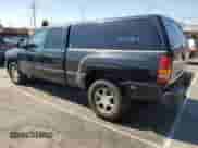 2002 GMC Sierra 1500 Denali z VIN 2GTFK69U821391080, wystawiony jako Copart lot #48396695 z przebiegiem 150 922 mil mil oraz Czysty tytuł • Clean title. Historia ofert i sprzedaży dostępna na DreamBid. Obrazek 2.