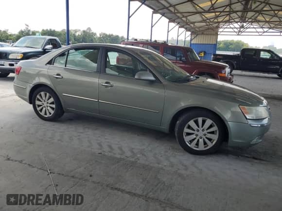 2009 Hyundai Sonata Limited с VIN 5NPEU46C79H407025, выставлен на аукционе Copart как лот 66135715 с пробегом 228 940 миль миль и На запчасти • Non repairable. История ставок и продаж доступна на DreamBid. Изображение 4.