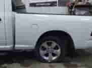 2019 Ram 1500 Express z VIN 1C6RR7FG4KS583858, wystawiony jako IAAI lot #41527927 z przebiegiem 78 726 mil mil oraz . Historia ofert i sprzedaży dostępna na DreamBid. Obrazek 18.