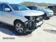 2017 Nissan Pathfinder S z VIN 5N1DR2MN1HC673409, wystawiony jako IAAI lot #41992057 z przebiegiem 132 562 mil mil oraz . Historia ofert i sprzedaży dostępna na DreamBid. Obrazek 19.