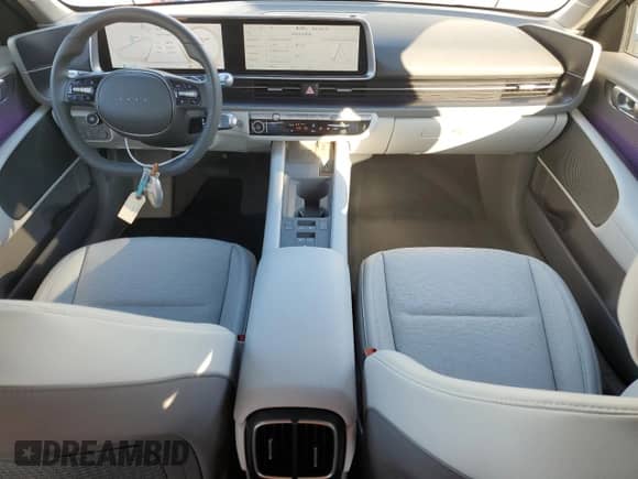 2025 Hyundai Ioniq 6 SEL с VIN KMHM34ACXSA099380, выставлен на аукционе Copart как лот 84194385 с пробегом 496 миль миль и Списание • Salvage title. История ставок и продаж доступна на DreamBid. Изображение 8.