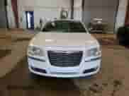 2011 Chrysler 300 C с VIN 2C3CK6CT7BH559984, выставлен на аукционе Copart как лот 56332715 с пробегом Не указан миль и Чистый • Clean title. История ставок и продаж доступна на DreamBid. Изображение 5.