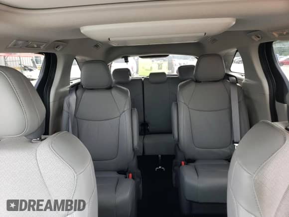 2021 Toyota Sienna Limited z VIN 5TDZSKFC8MS004959, wystawiony jako Copart lot #60441665 z przebiegiem 62 494 mil mil oraz Szkoda całkowita • Salvage title. Historia ofert i sprzedaży dostępna na DreamBid. Obrazek 10.