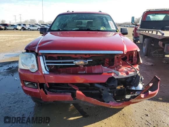 2008 Ford Explorer XLT with VIN 1FMEU73838UA85260, listed as a Copart auction lot 46946325 with 241,704 mi miles and Salvage title. Bid and sale history available at DreamBid. Image 5.