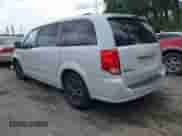 2017 Dodge Grand Caravan SXT z VIN 2C4RDGCG9HR808622, wystawiony jako IAAI lot #43054240 z przebiegiem 195 569 mil mil oraz . Historia ofert i sprzedaży dostępna na DreamBid. Obrazek 3.