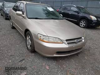 2000 Honda Accord EX with VIN 1HGCG6579YA108707, listed as a IAAI auction lot 43554790 with 192,912 mi miles and . Bid and sale history available at DreamBid. Image 1.