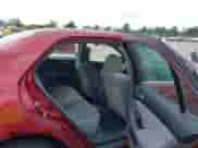 2004 Honda Accord LX z VIN 1HGCM66394A085086, wystawiony jako IAAI lot #42513147 z przebiegiem 199 275 mil mil oraz . Historia ofert i sprzedaży dostępna na DreamBid. Obrazek 8.