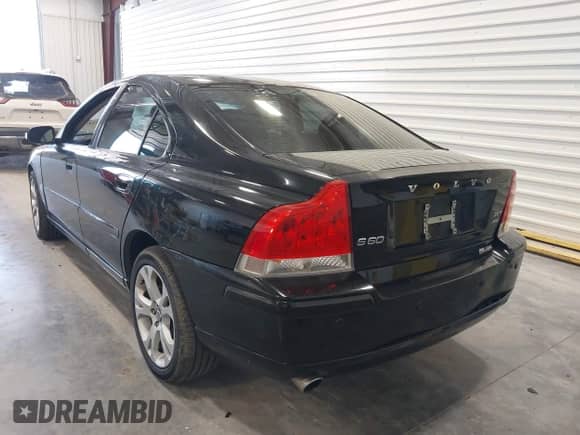 2009 Volvo S60 2.5T с VIN YV1RH592492733570, выставлен на аукционе IAAI как лот 43129477 с пробегом 122 310 миль миль и . История ставок и продаж доступна на DreamBid. Изображение 3.