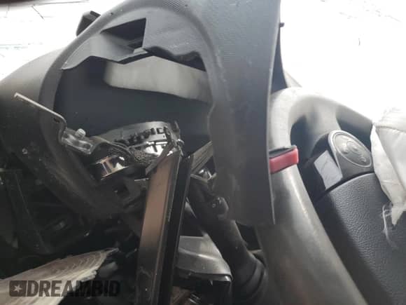 2018 Toyota Prius One z VIN JTDKDTB30J1614578, wystawiony jako Copart lot #66995205 z przebiegiem Nie podano mil oraz Nie do naprawy • Non repairable. Historia ofert i sprzedaży dostępna na DreamBid. Obrazek 9.